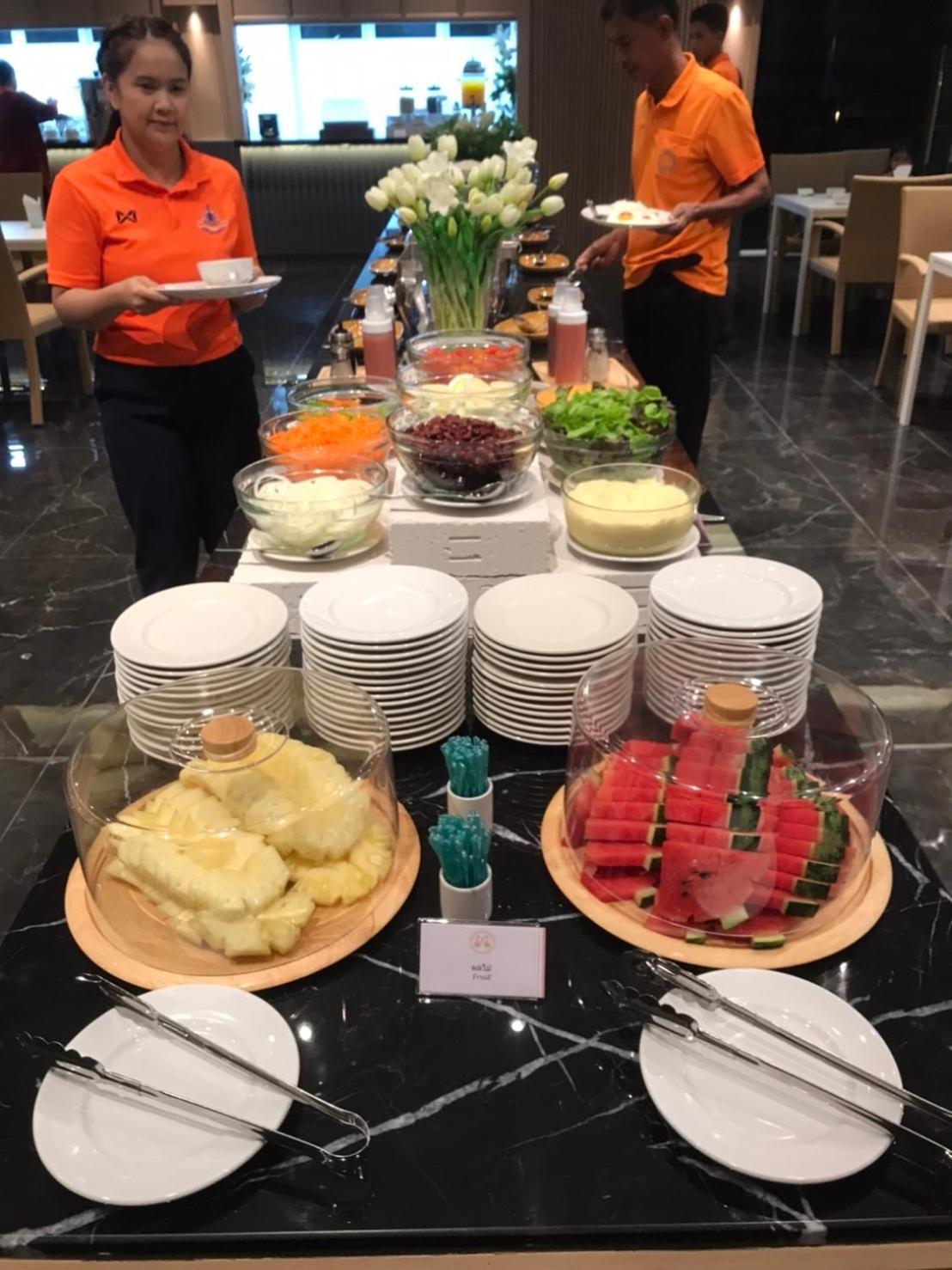 Mayflower Grande Suite Hotel Фитсанулок Екстериор снимка